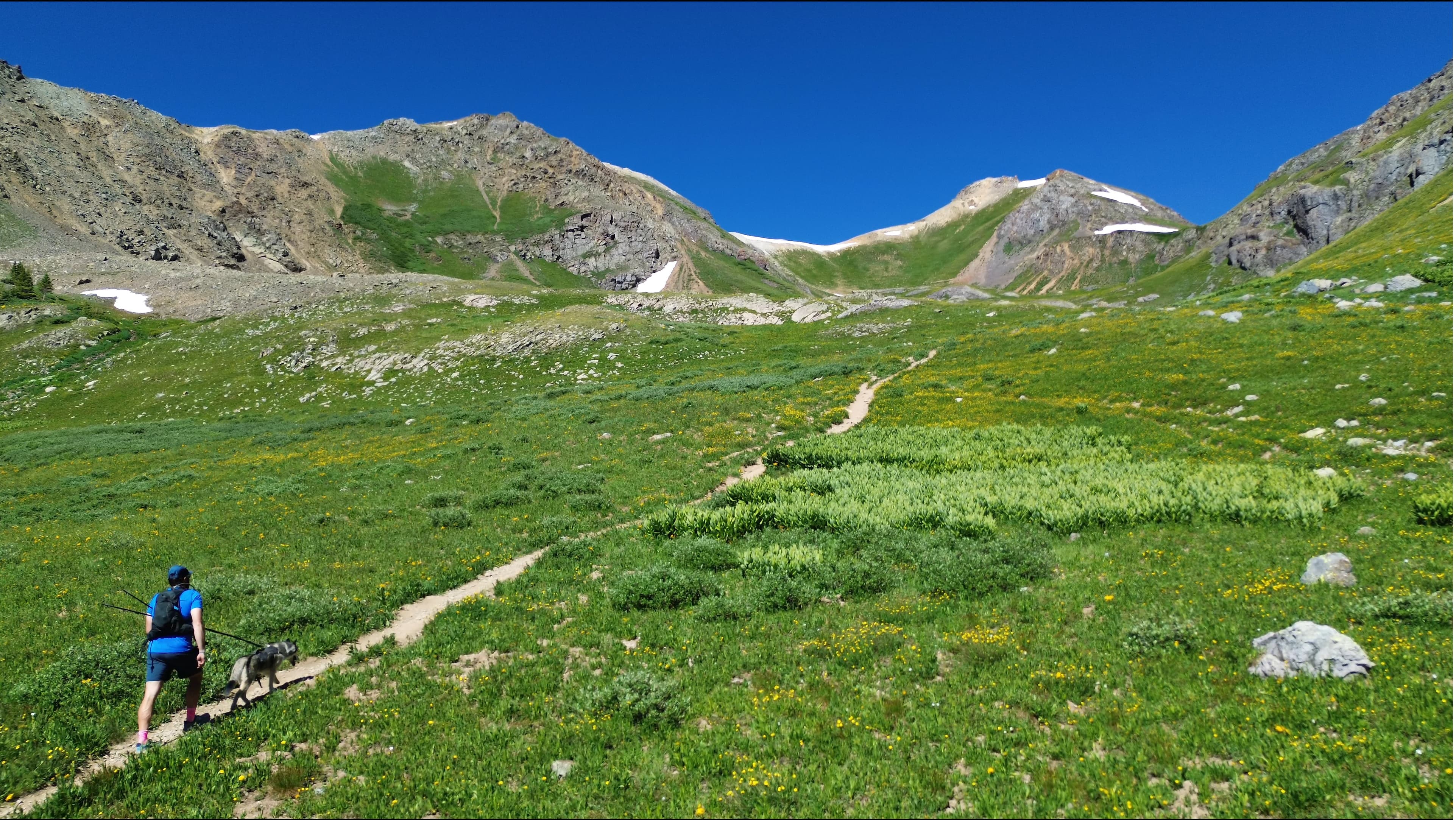 The approach to Columbine Lake
